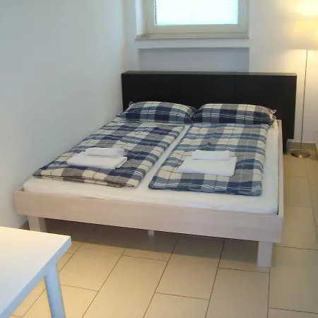 Bermuda Triangle 3* Köln